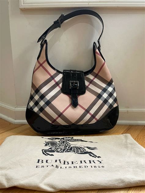 burberry hobo nova check